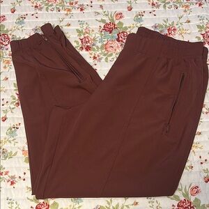 Old Navy Women's Track Pants in Burgundy